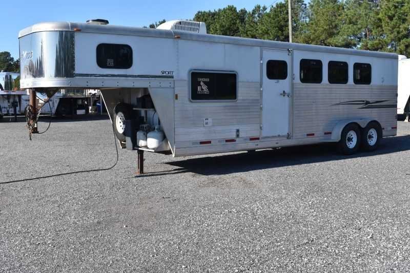 2006 Exiss 7407LQ 4 Horse Trailer with 7' Short Wall - Image 6