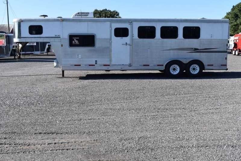 2006 Exiss 7407LQ 4 Horse Trailer with 7' Short Wall - Image 7