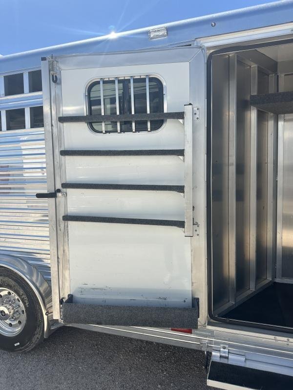 2020 Bloomer 4 Horse Stock Combo Trainer Tack Horse Trailer - Image 14