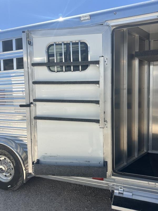 2020 Bloomer 4 Horse Stock Combo Trainer Tack Horse Trailer - Image 14