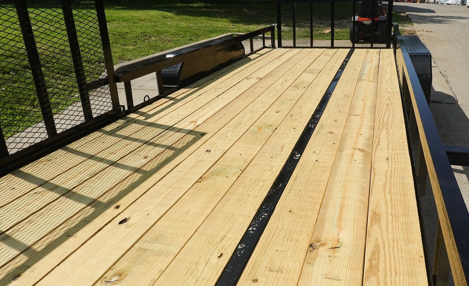 7x20 Dovetail Utility Trailer with Side Gate (2) 3,500lb Axles - Image 18