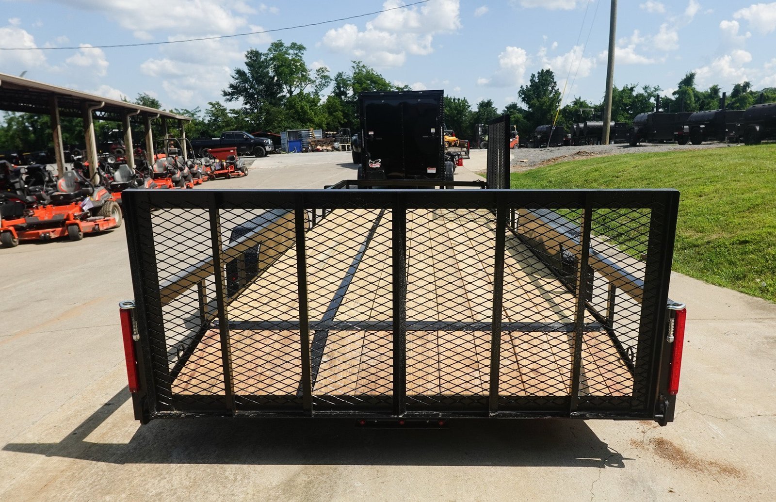 7x20 Dovetail Utility Trailer with Side Gate (2) 3,500lb Axles - Image 6