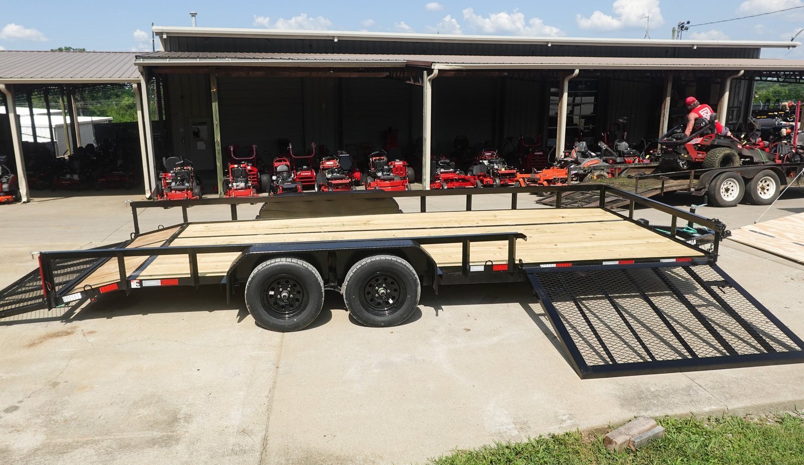 7x20 Dovetail Utility Trailer with Side Gate (2) 3,500lb Axles - Image 14