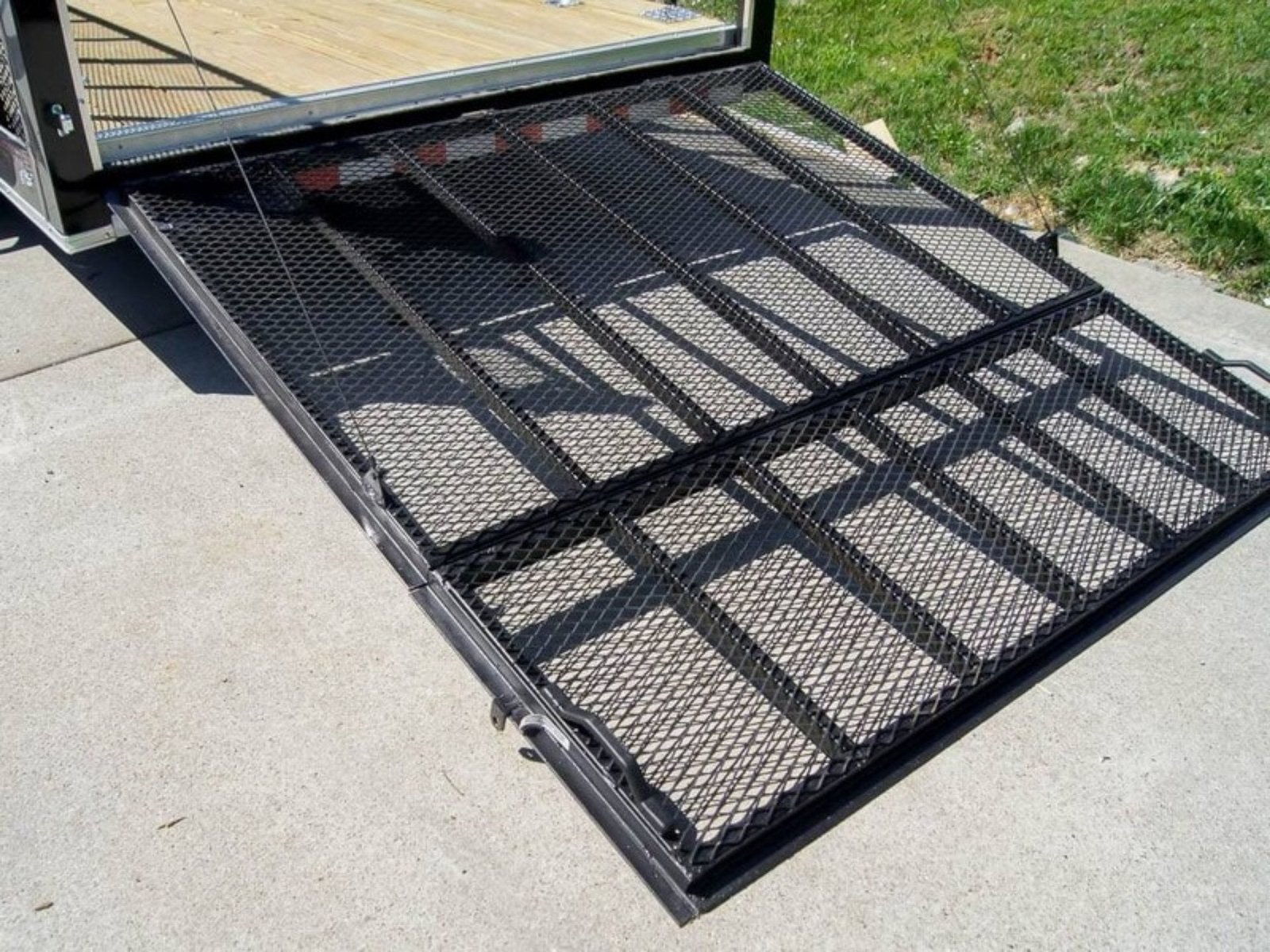 7x18 Hybrid Flat-Nose Enclosed Trailer with 4ft Mesh Deck Storage - Image 9