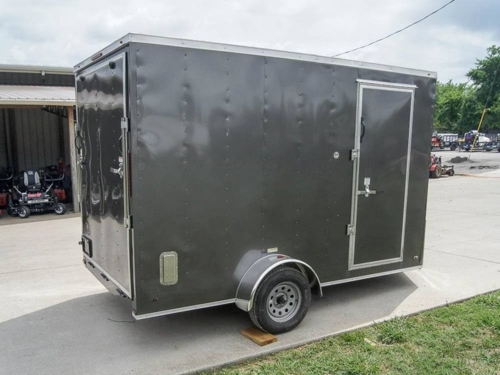 7x12 Charcoal V-Nose Custom Enclosed Trailer 3500lb Axle with Brake Storage - Image 4